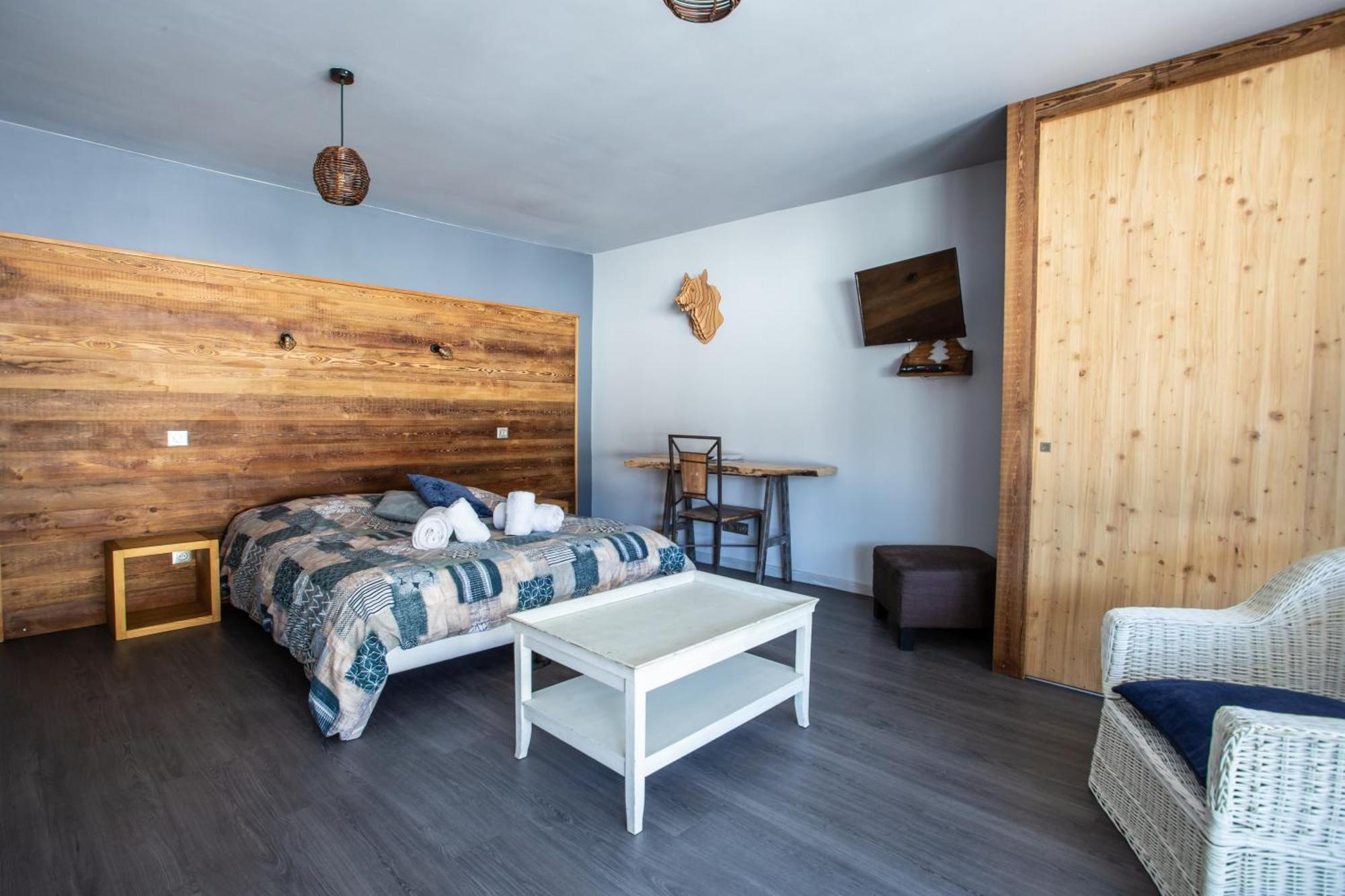La Girandole Chambre D'Hotes Et Location D'Appartement Arvieux Luaran gambar
