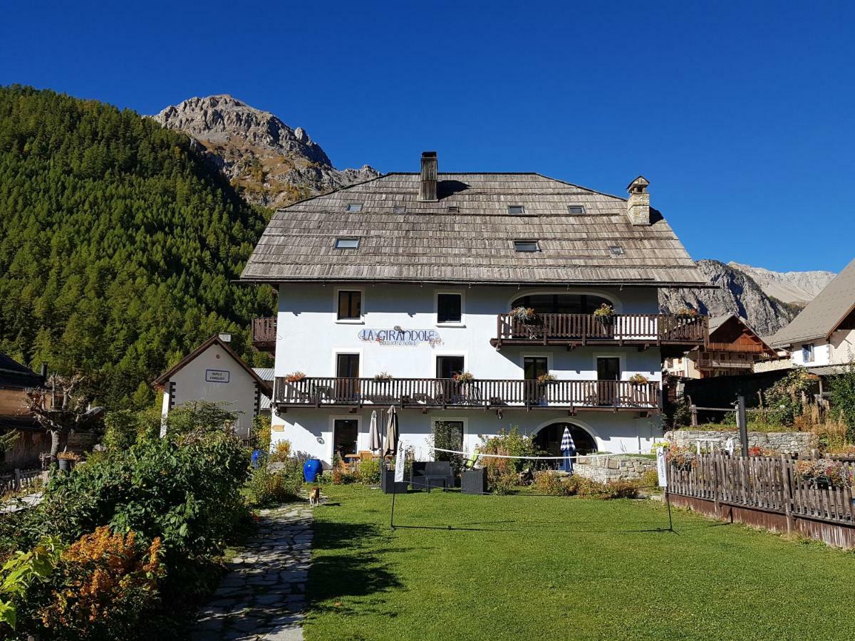 La Girandole Chambre D'Hotes Et Location D'Appartement Arvieux Luaran gambar
